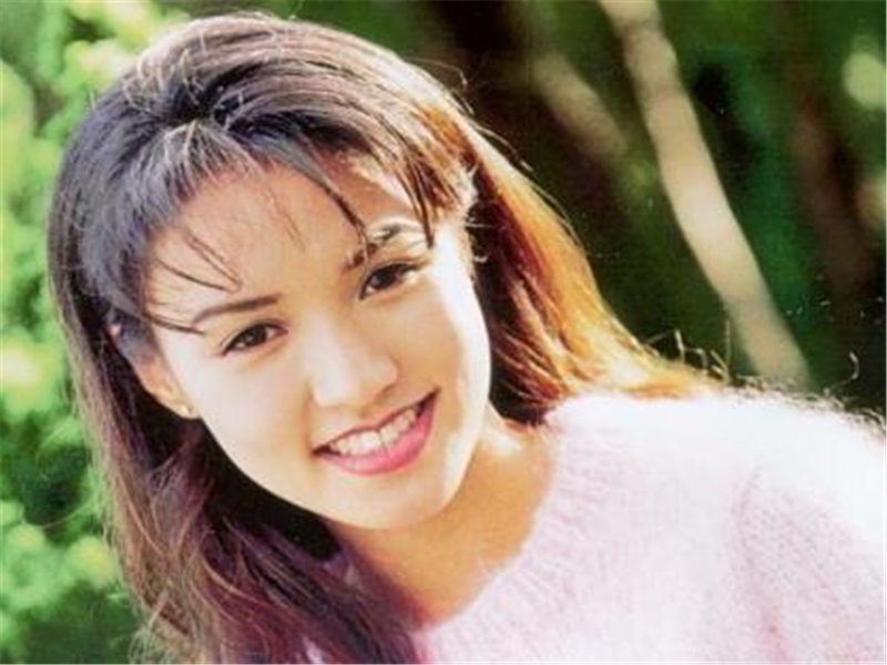 玉女歌手黎瑞恩,离婚后重返乐坛开演唱会,谭咏麟郑秀文前来助阵