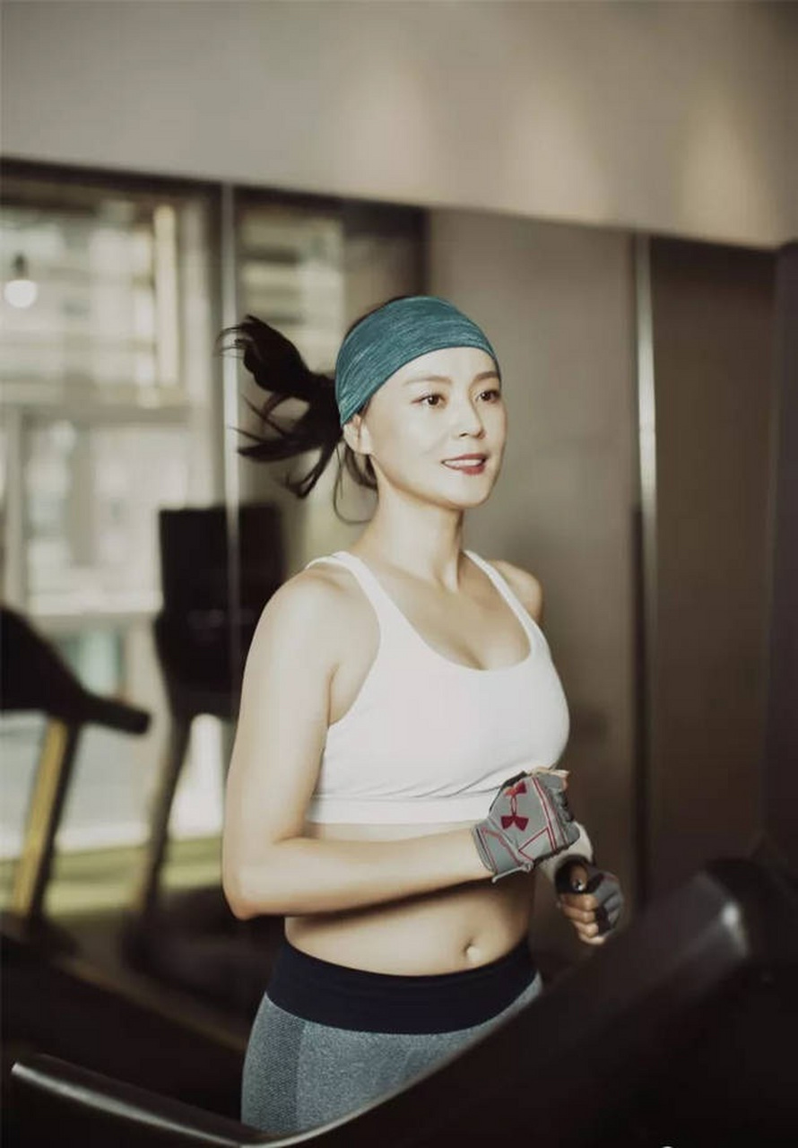 中国影视女星梁爱琪.