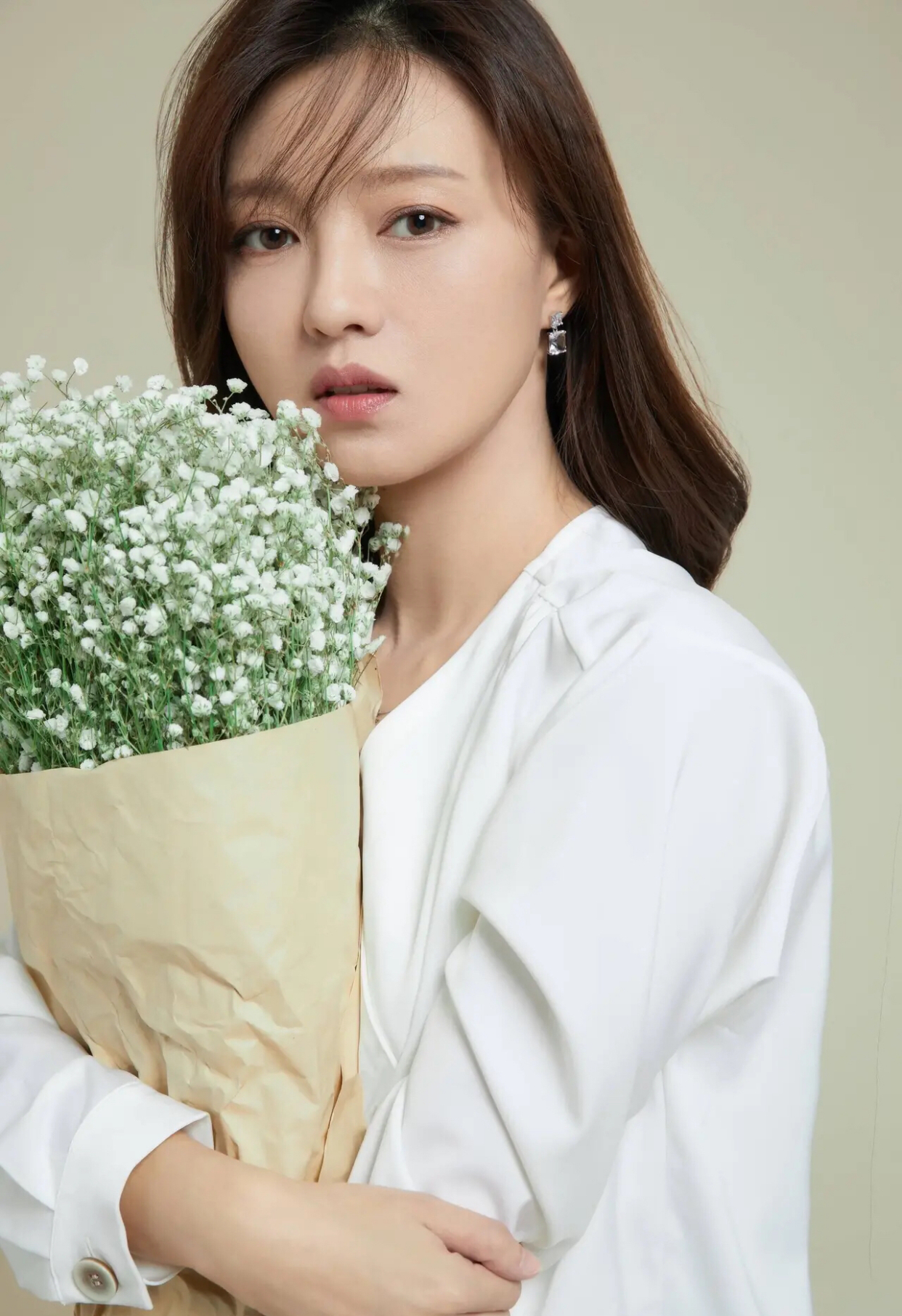 演员傅晶看起来哪像44岁的阿姨啊,明明是18岁的小姑娘