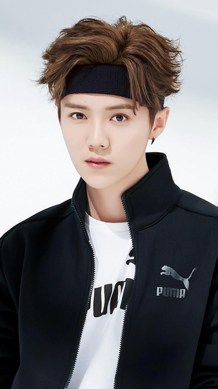 鹿晗与吴亦凡,同是前exo成员,做人的差异怎么那么大呢!