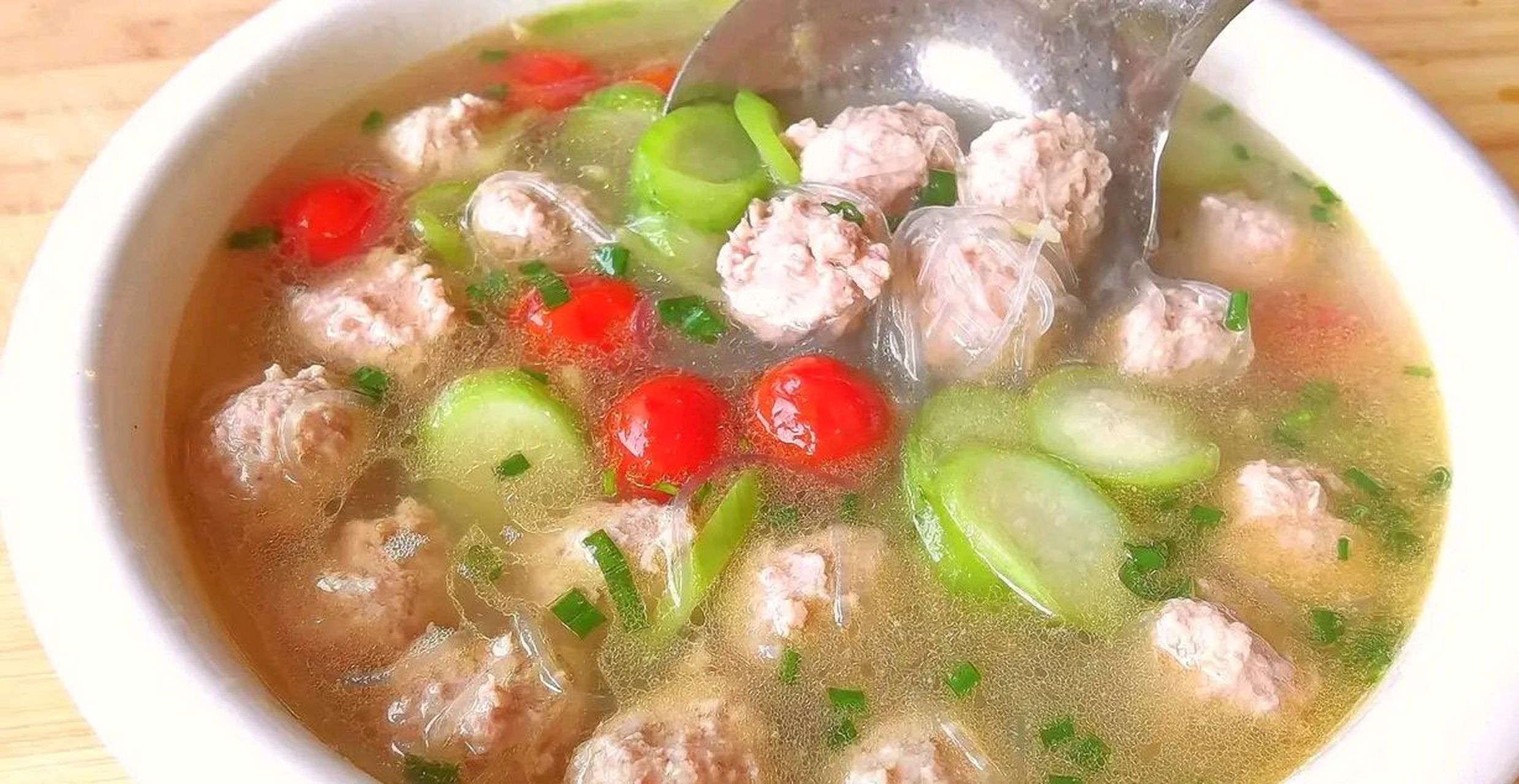 做肉圆子汤又老又难嚼,容易散怎么办?