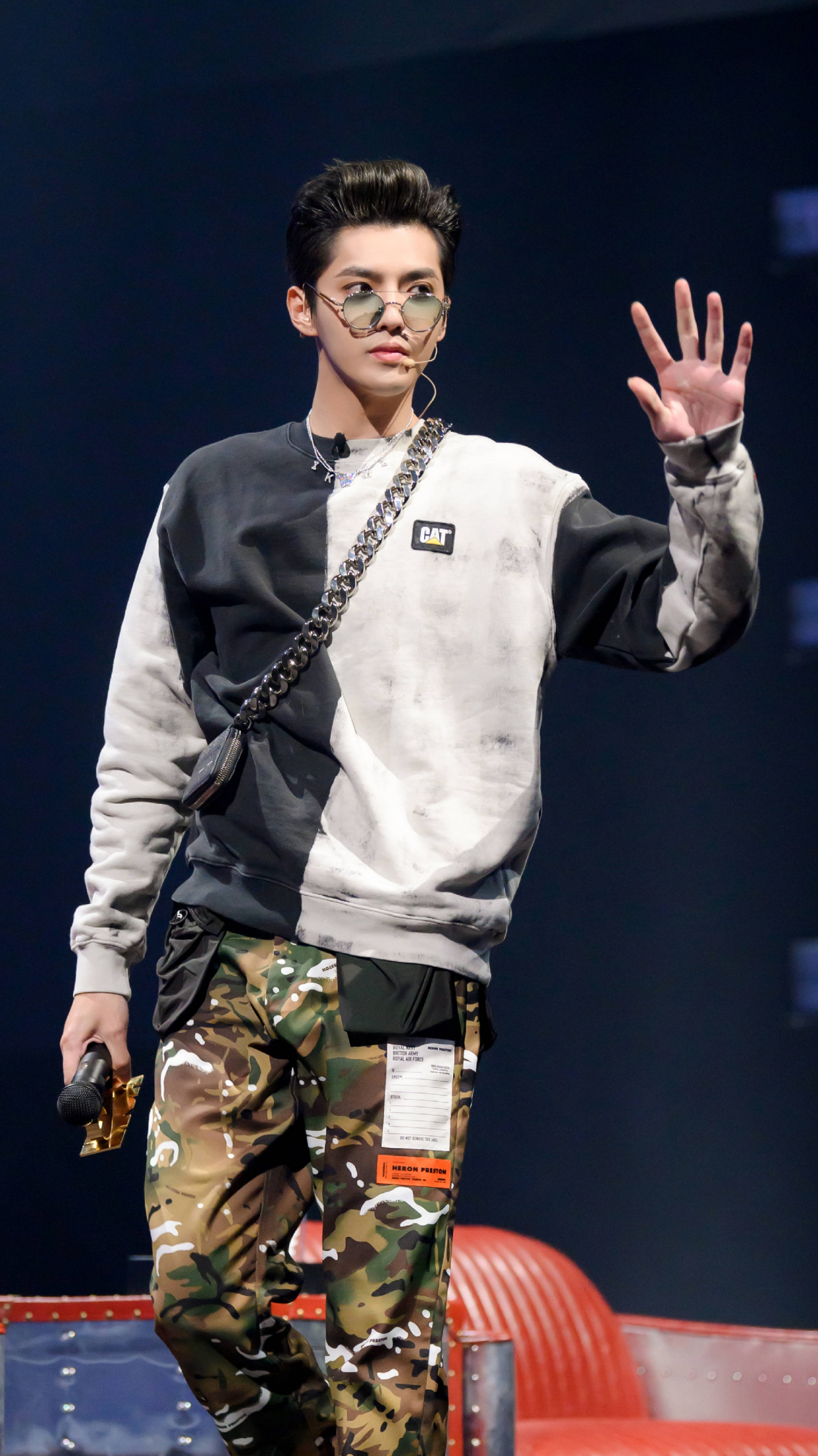 歌手吴亦凡,《中国新说唱》中重情重义,来看他的帅照