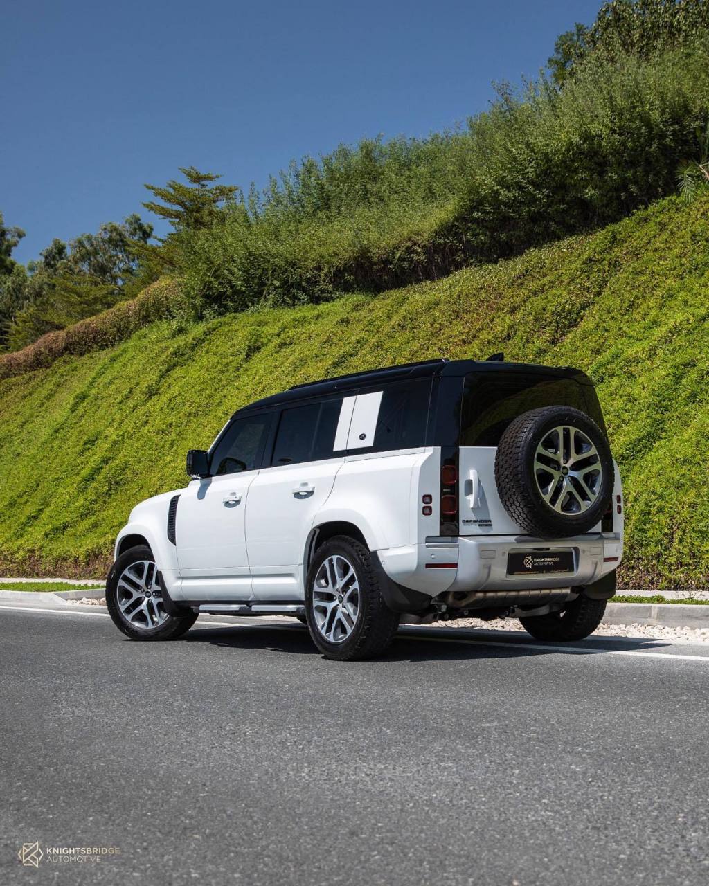 路虎 defender 110 hse 爆赞[赞同][赞同]