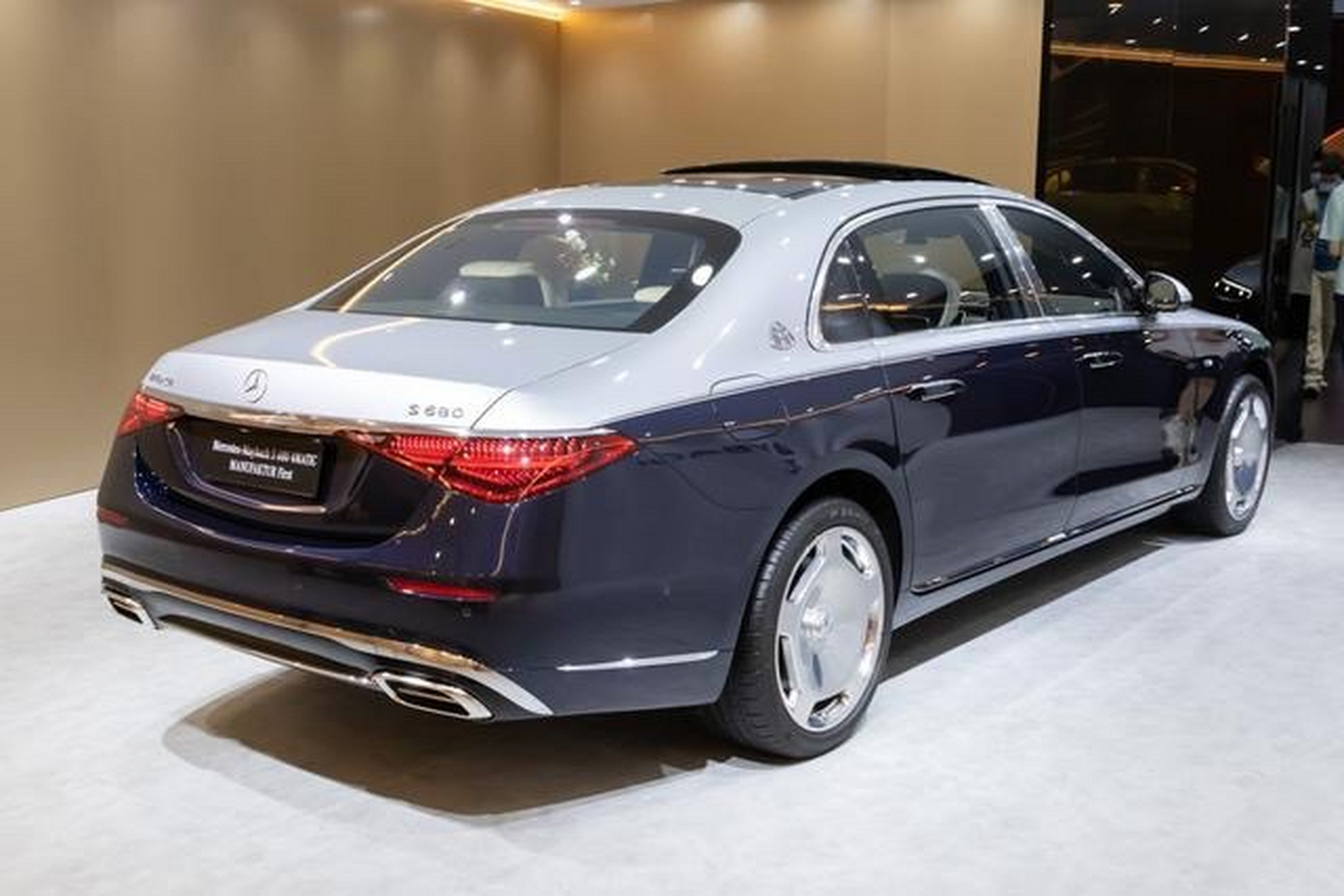 0t v12引擎,陆地头等舱,奔驰迈巴赫s680#百度初秋打卡挑战赛