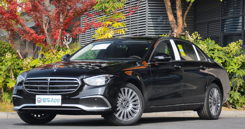 2023款奔驰e300l来了!258马力 行政后排,车内噪音近零,要啥5系