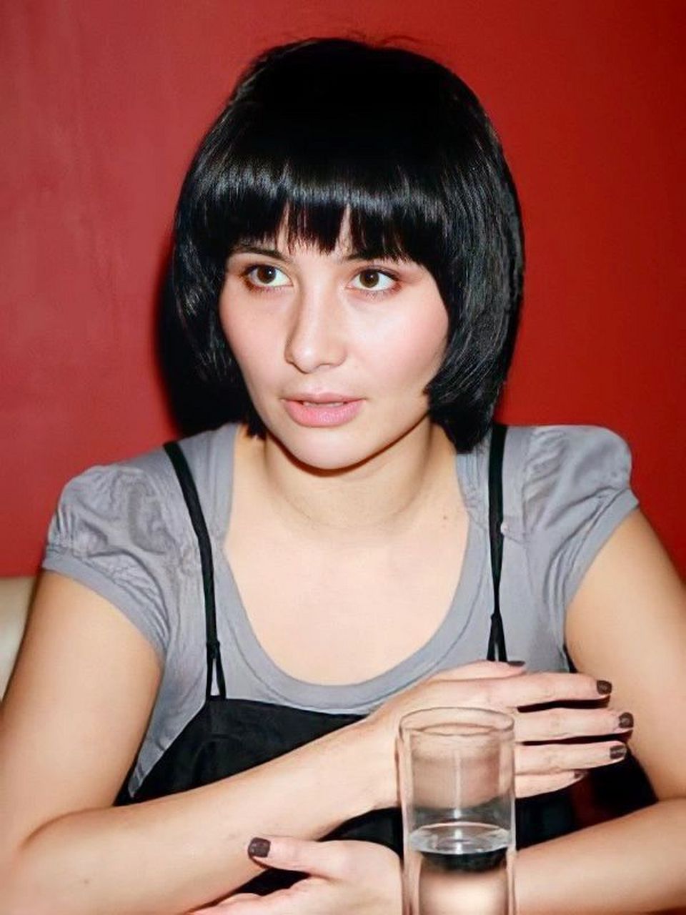 性格和赌王最像,什么都敢说,什么都敢做,赌王最宠爱的女儿