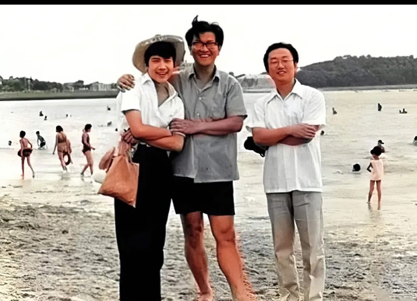 歌唱家蒋大为年轻时的照片