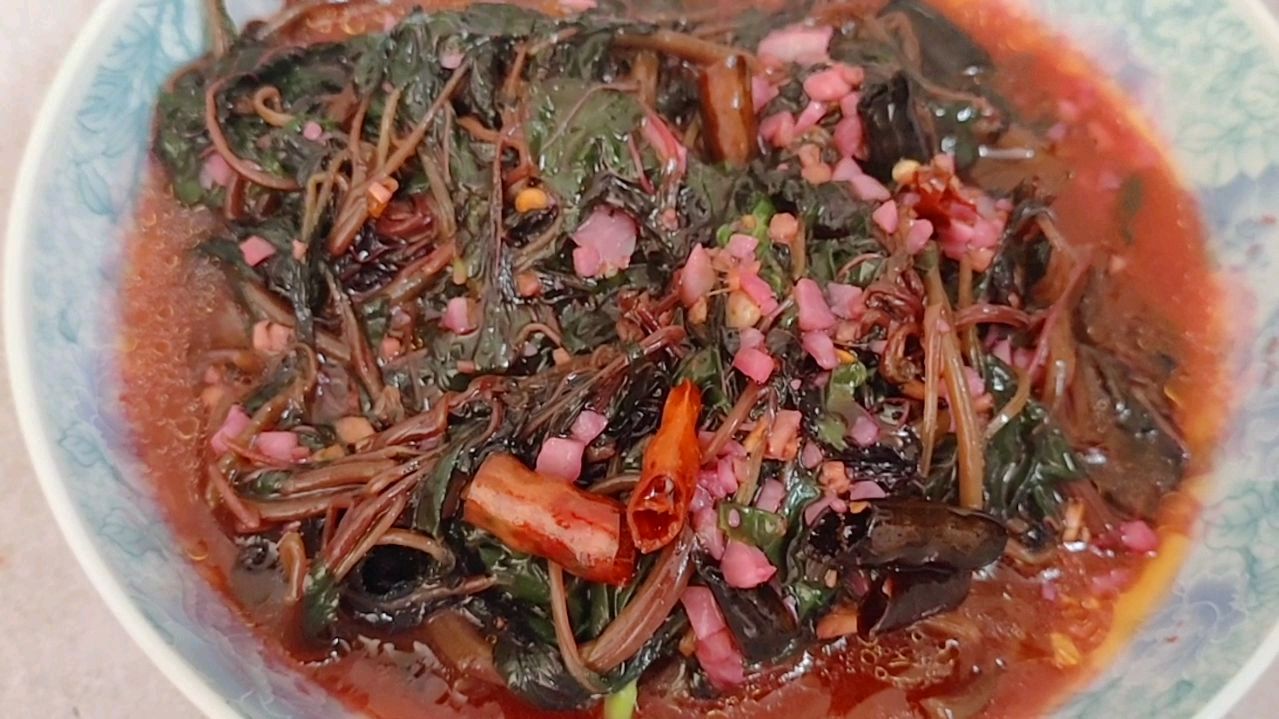 一块钱买来的小米菜,加点蒜末炒出香喷喷的一大盘