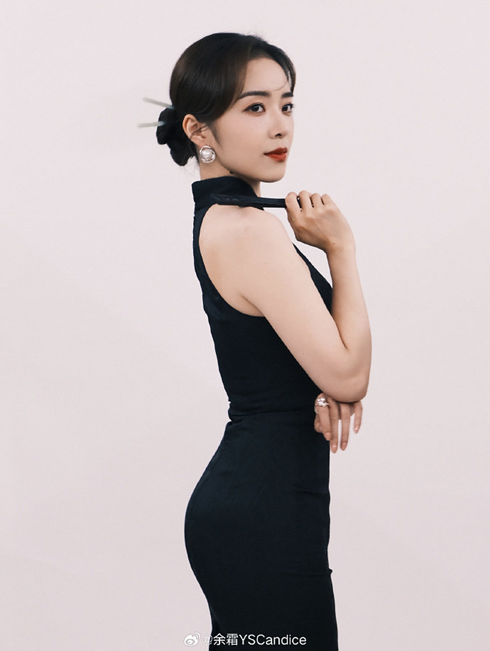 余霜是你心目中最美的电竞主持人吗?