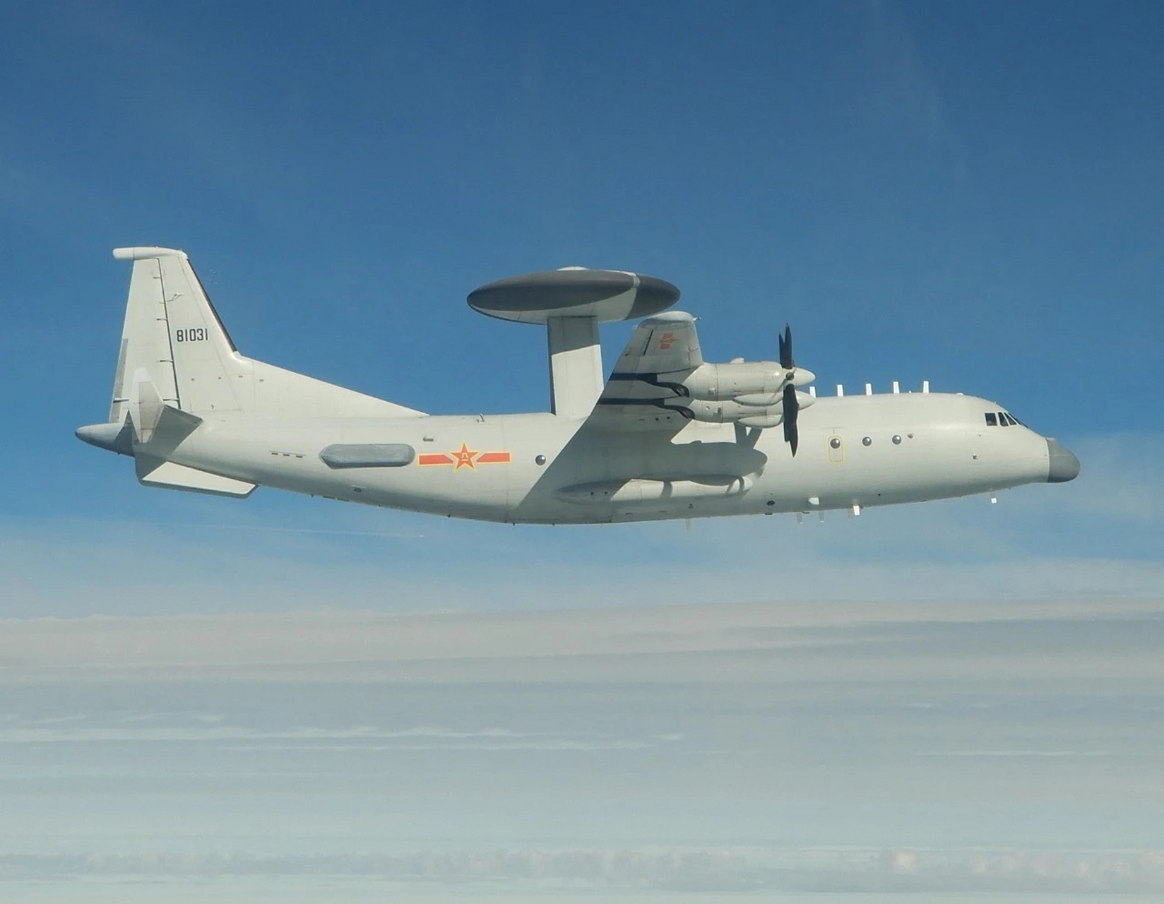 直18预警机和空警600.