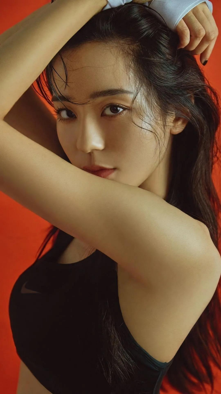 "蚂蚁腰"美女～张梦露[鲜花]