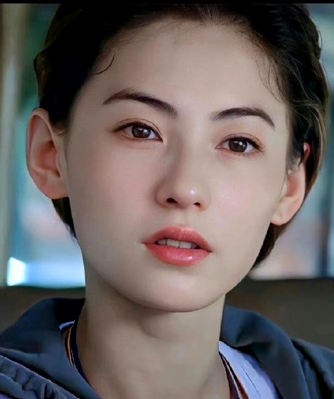 张柏芝晒出一段视频,视频中三胎儿子的正面照曝光,疑似传闻中张柏芝的