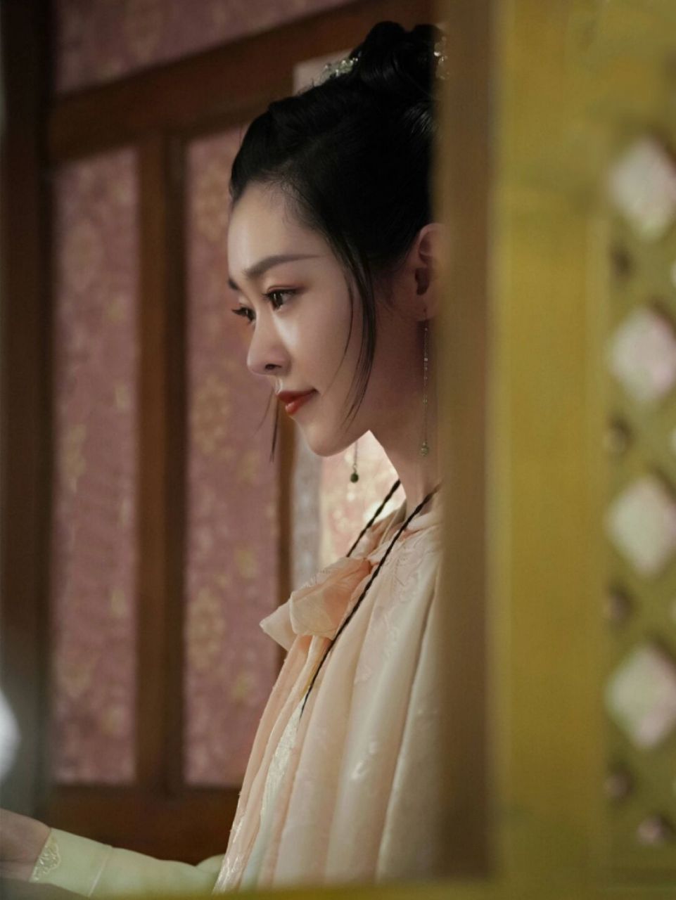 宋轶的古装剧照,你们觉得美不美?