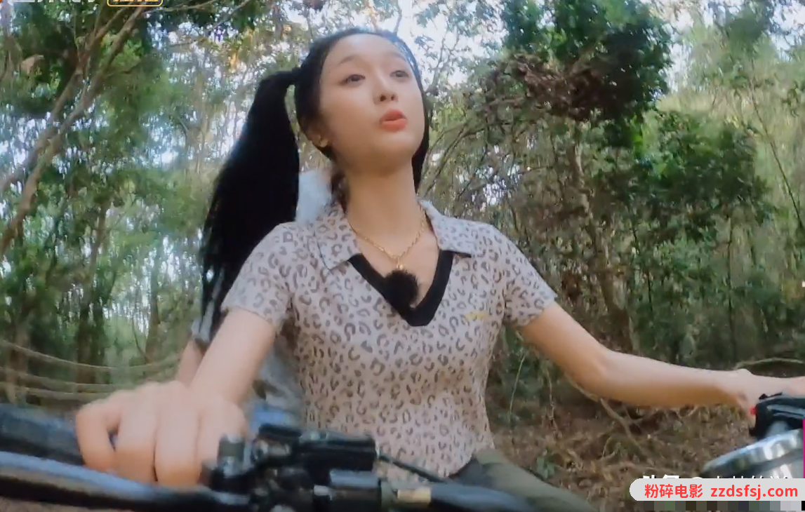 这是我不花钱就能看的?张翰为护吴宣仪肢体接触过火,翰哥羞红脸