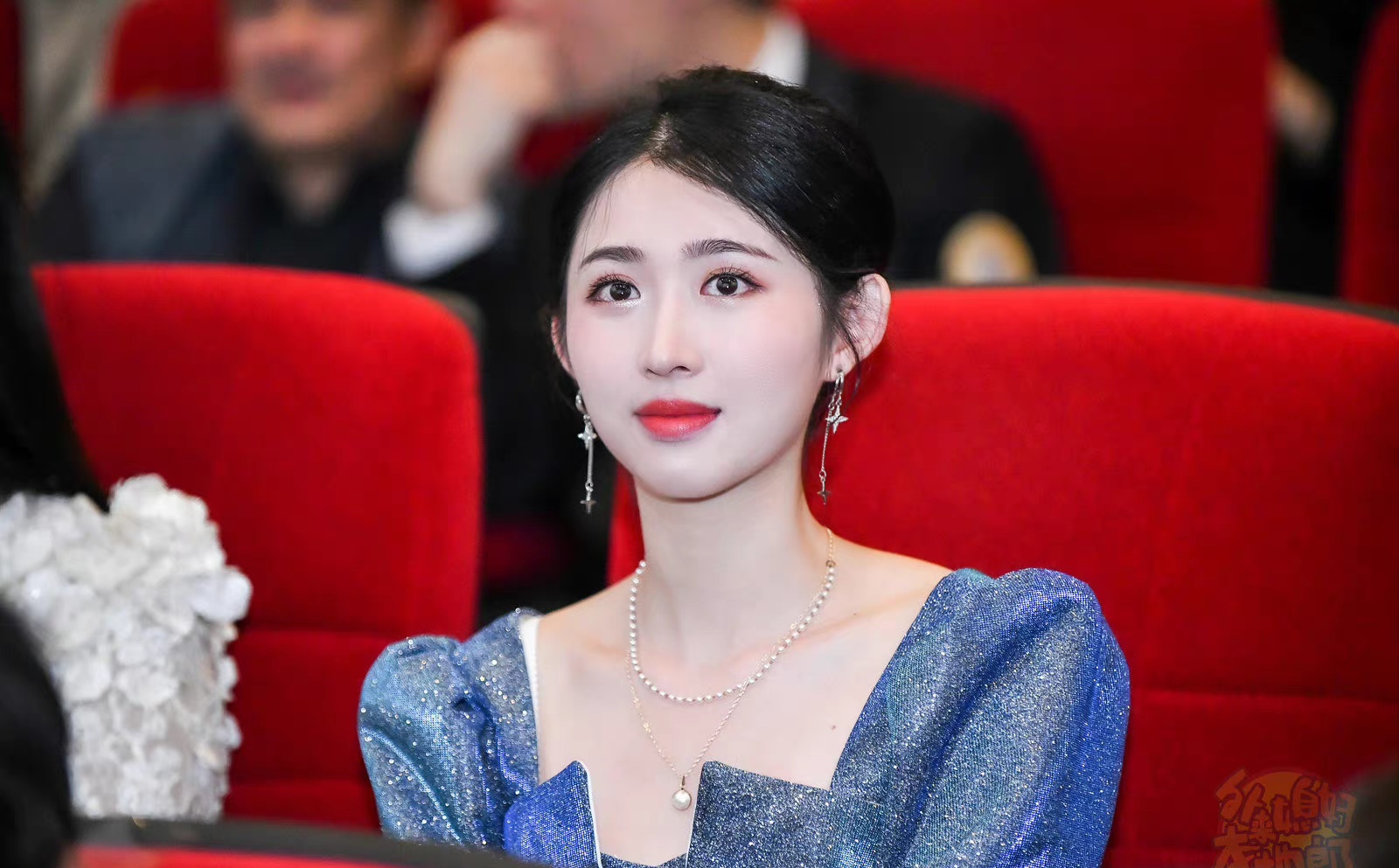 外来媳妇本地郎最大的受益者:康天庥从一个小屁孩变成了"巨星"