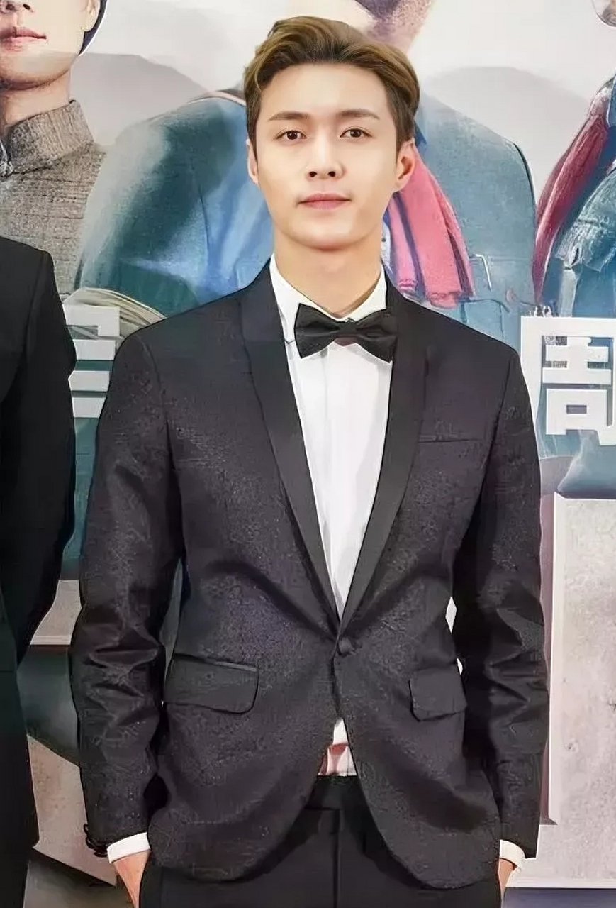 黄磊说张艺兴谈恋爱了也没有事,你们希望你的男神谈恋爱吗?