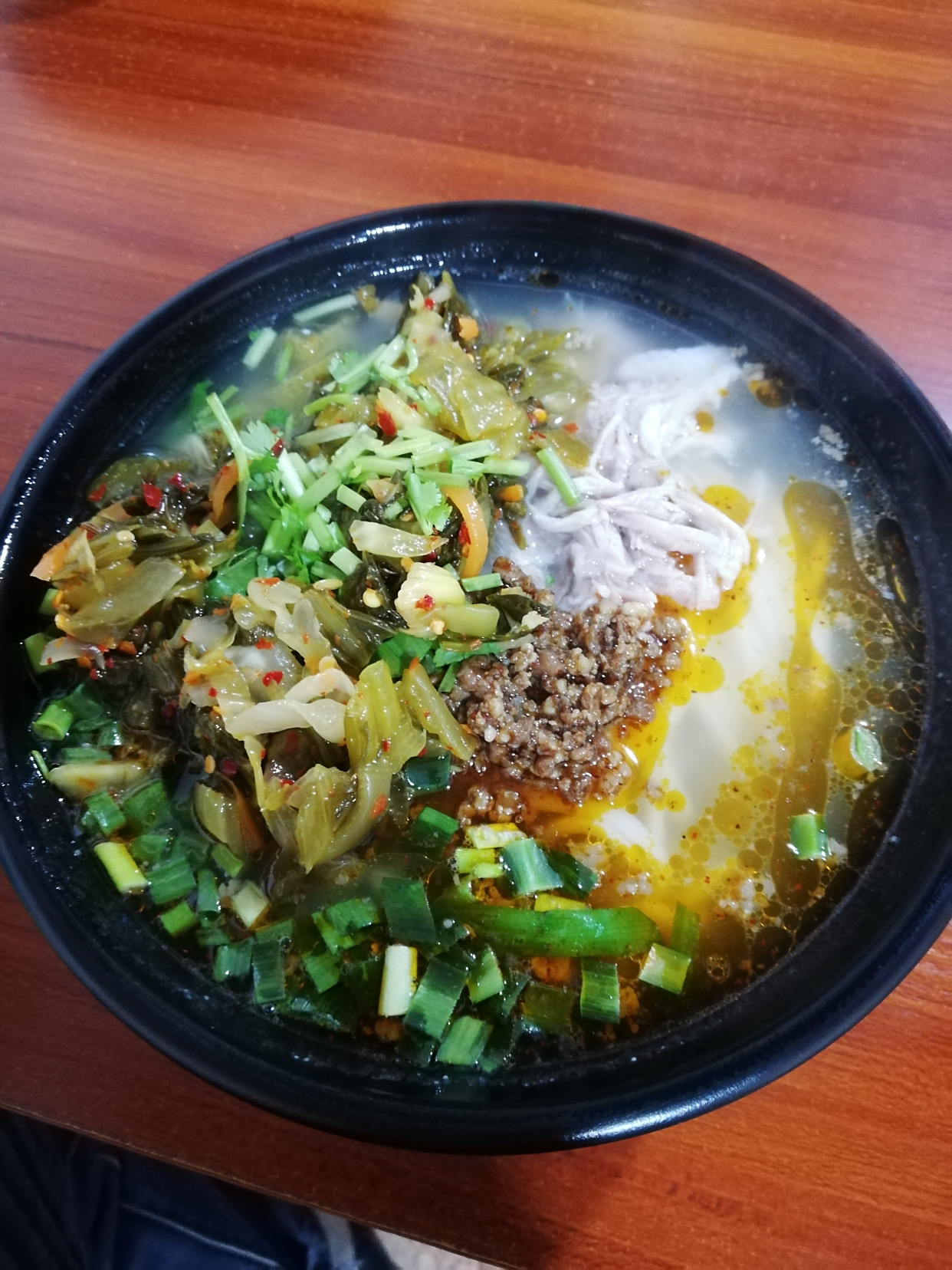 《云南故事(之三):昆明居》4.云南美食:大理耙肉饵丝