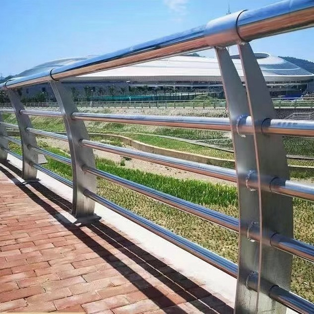 鑫泓通护栏最新铝合金护栏图片展示