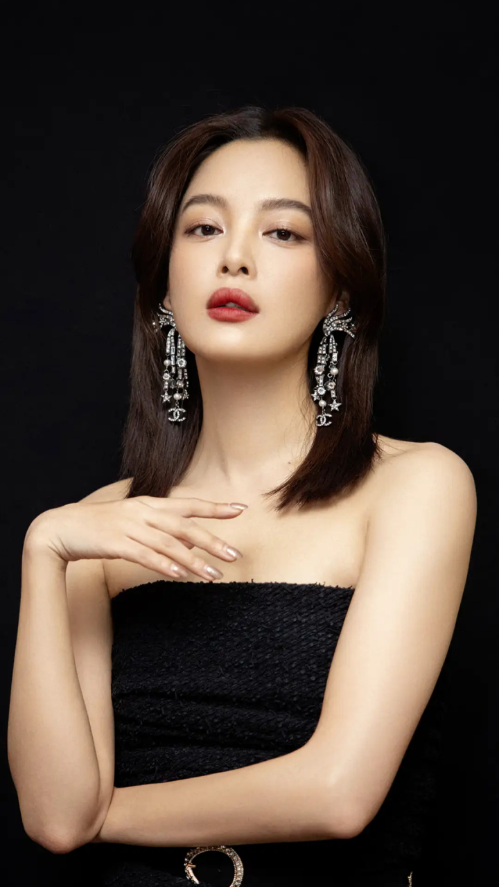 辛芷蕾这次剪的齐肩发型火啦!