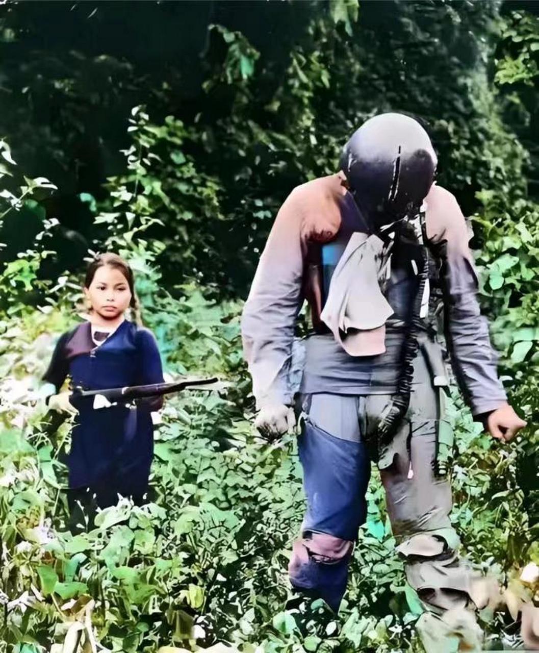 越南战争小女孩图片