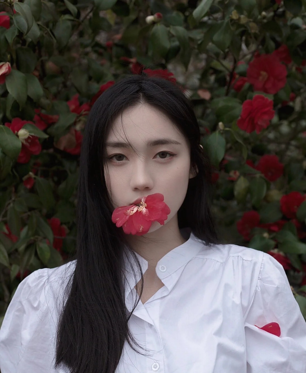 大家拍照有喜欢拍这种咬花的照片吗?