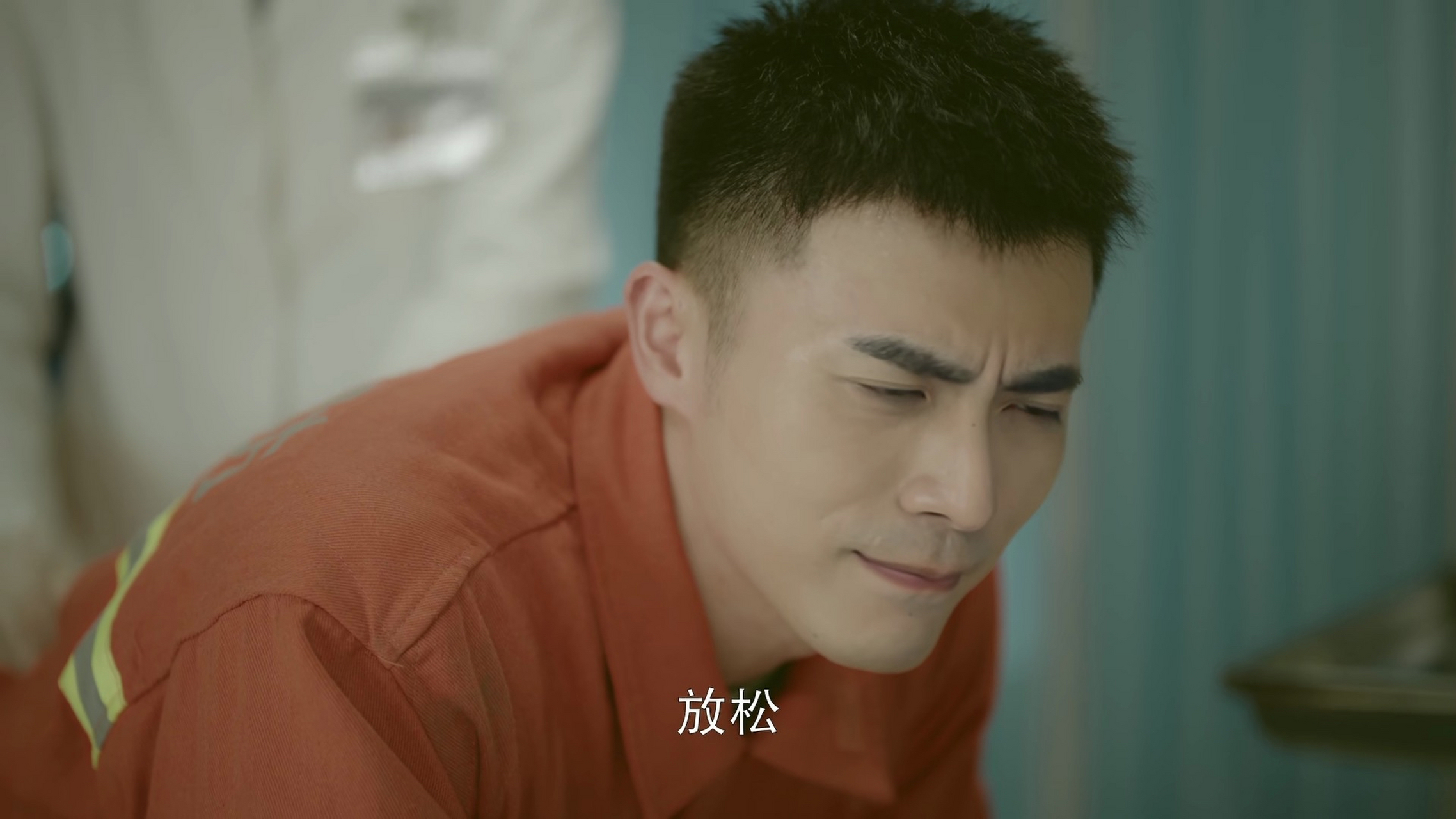 电视剧照亮你# 我没看出来这是换脸,还在纳闷,觉得这部剧男演员颜值