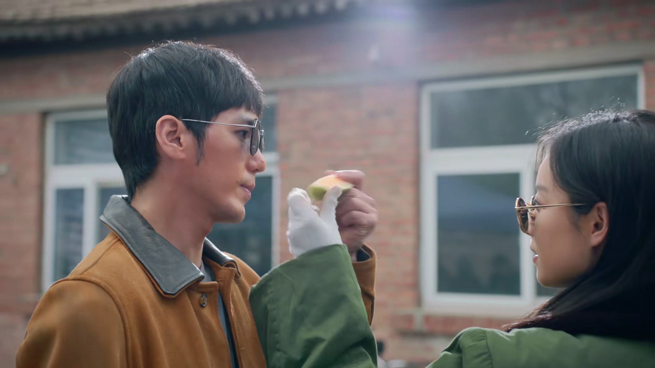 倪妮白宇新剧《西出玉门》开播,听名字感觉像年代剧,其实是探险剧.