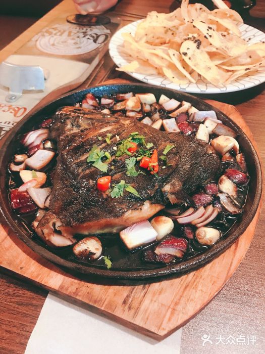 正宗铁板碟鱼头的做法