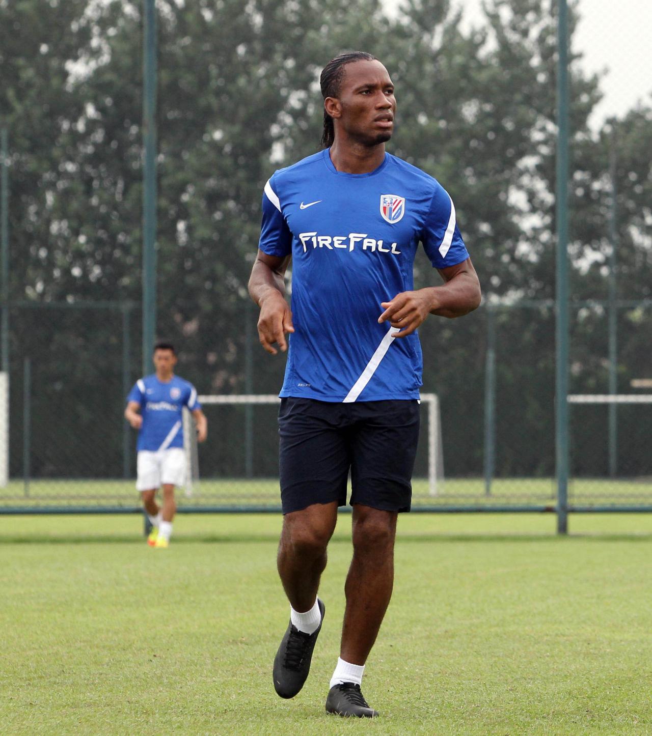 申花旧将之队史最大牌外援"魔兽"德罗巴