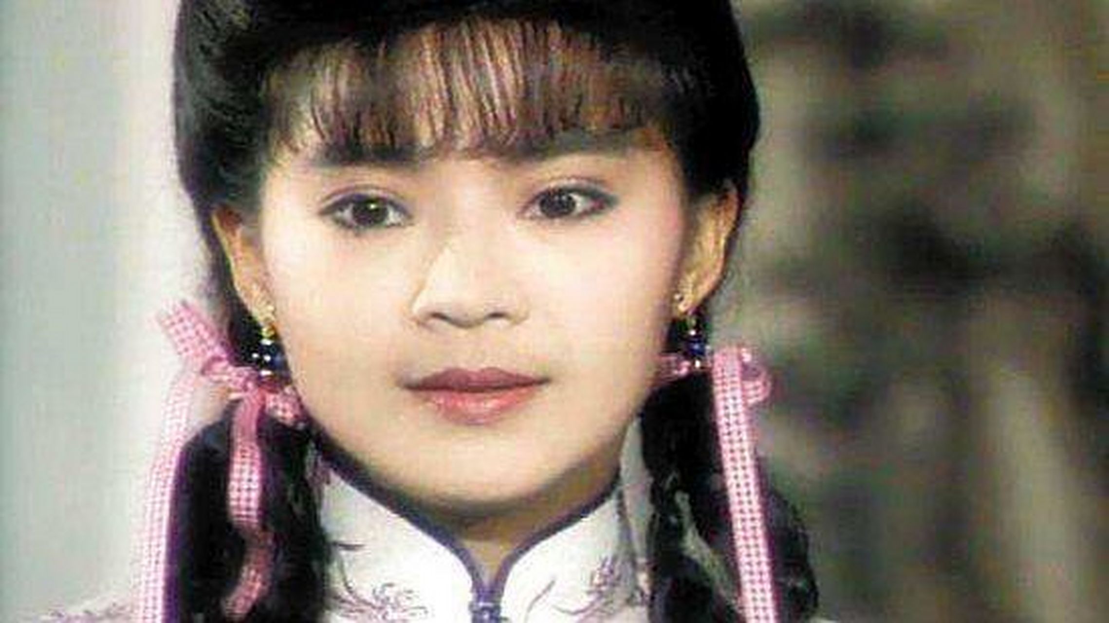 最美婉君一俞小凡(一)