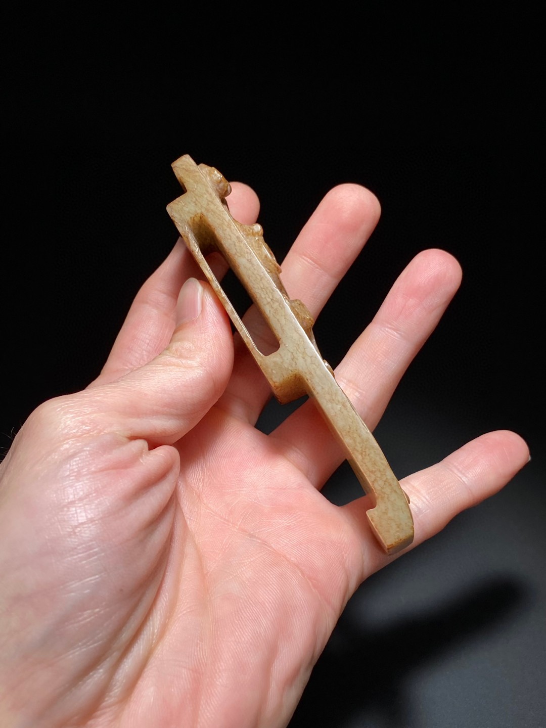 汉 和田玉籽料 螭虎纹 剑璏