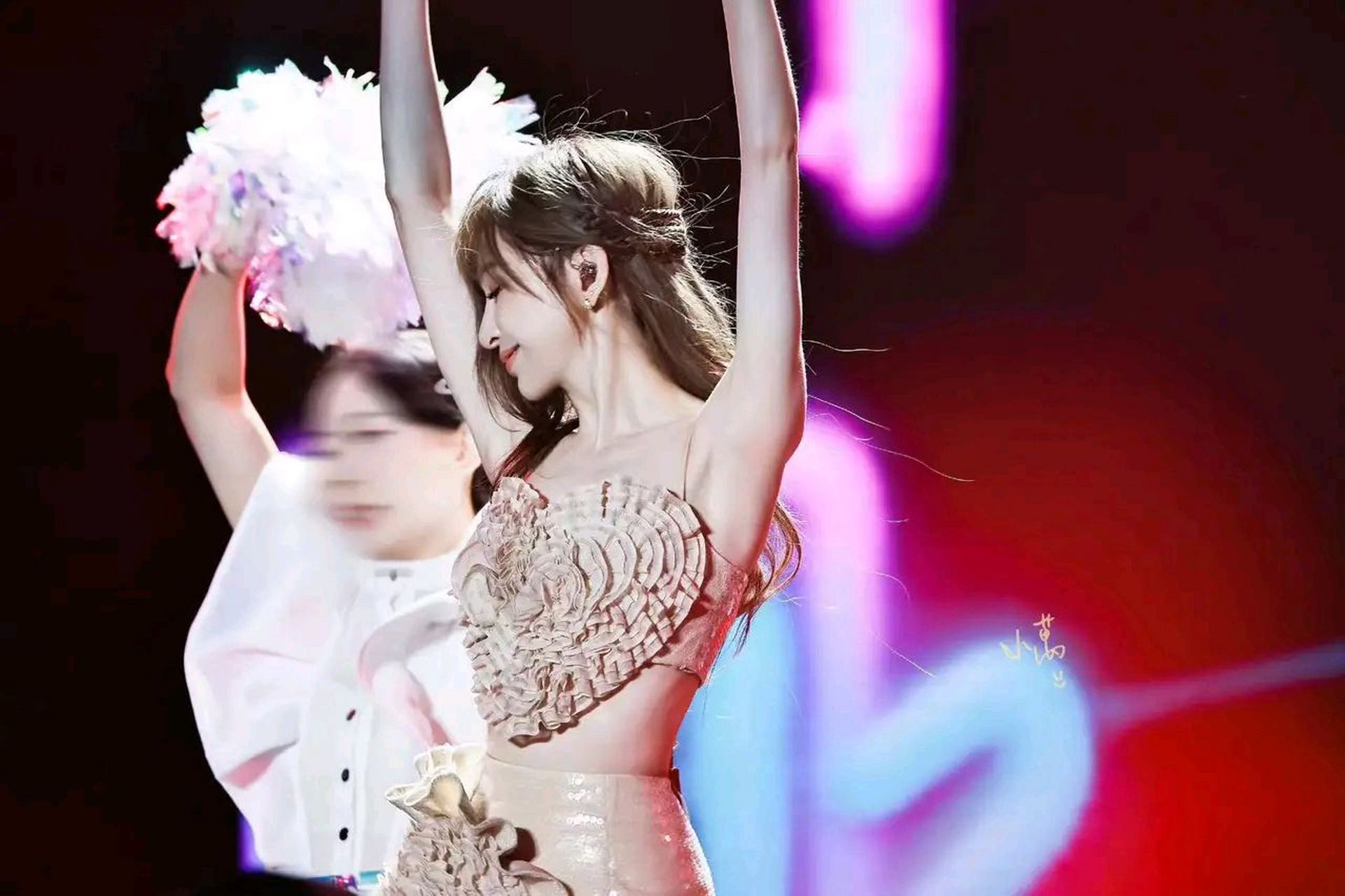 王心凌身材真好!