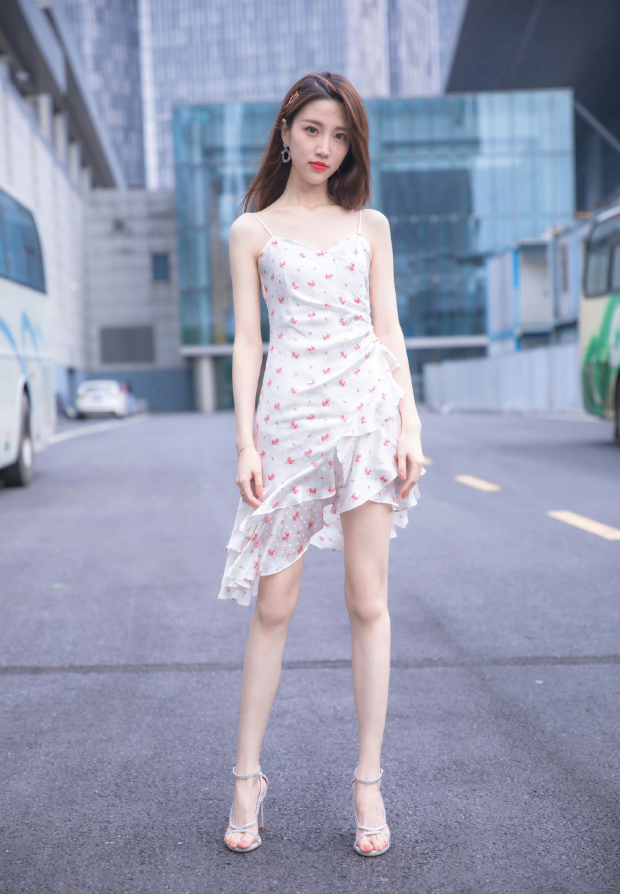 张纯烨  小蛮腰  美腿玉足