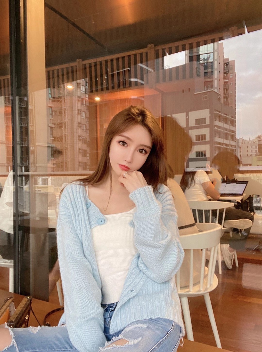 女朋友太漂亮了压力好大