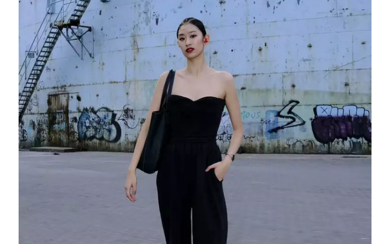 杨丽萍选定接班人,侄女陈白兔一米八身材曼妙,小彩旗成弃子