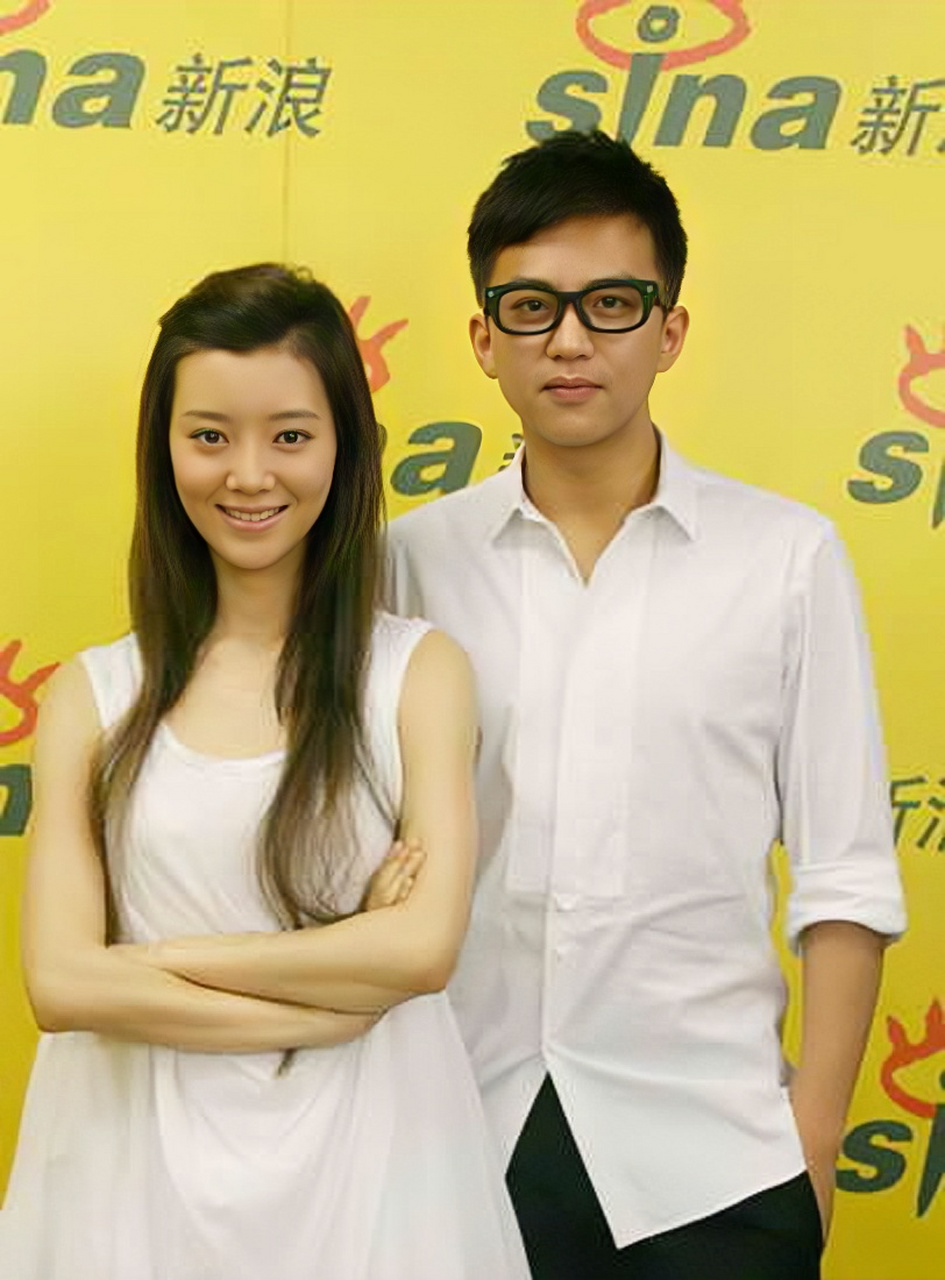 车晓和邓超一起宣传《钻石王老五的艰难爱情》,那时候俩人都很青涩,"