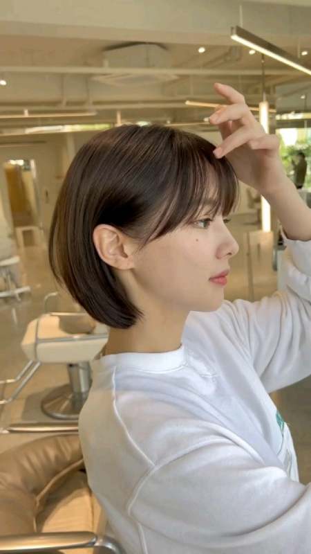 清爽时尚的齐脖短发,搭配各种棕色系发色,想不看都难!