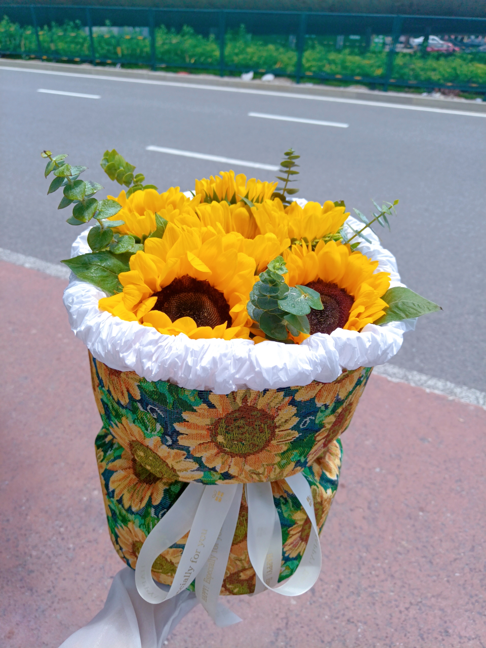七夕花束推荐 小香风向日葵花束 愿你像太阳一样永远发着光