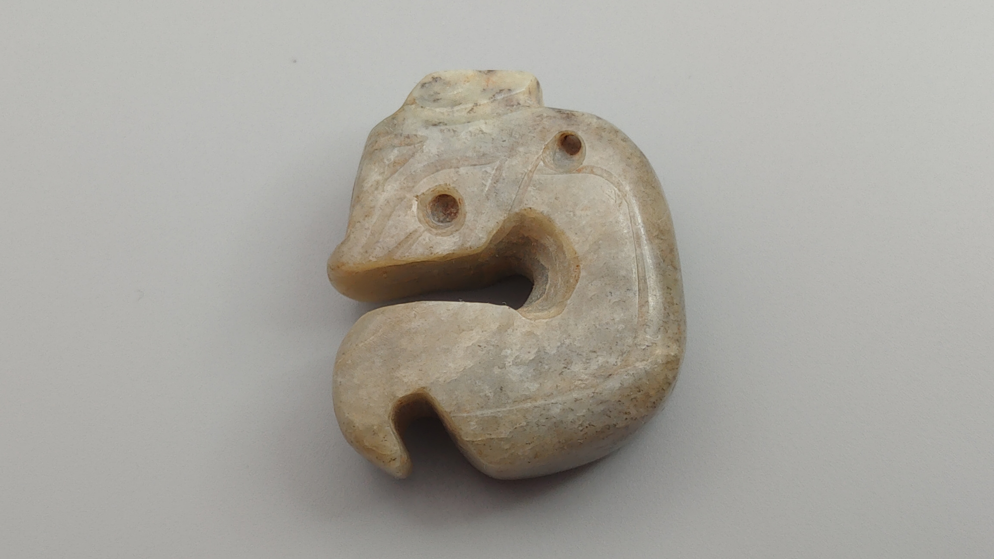 馆藏殷商圆雕雌性玉龙鉴赏与辨伪干货分享