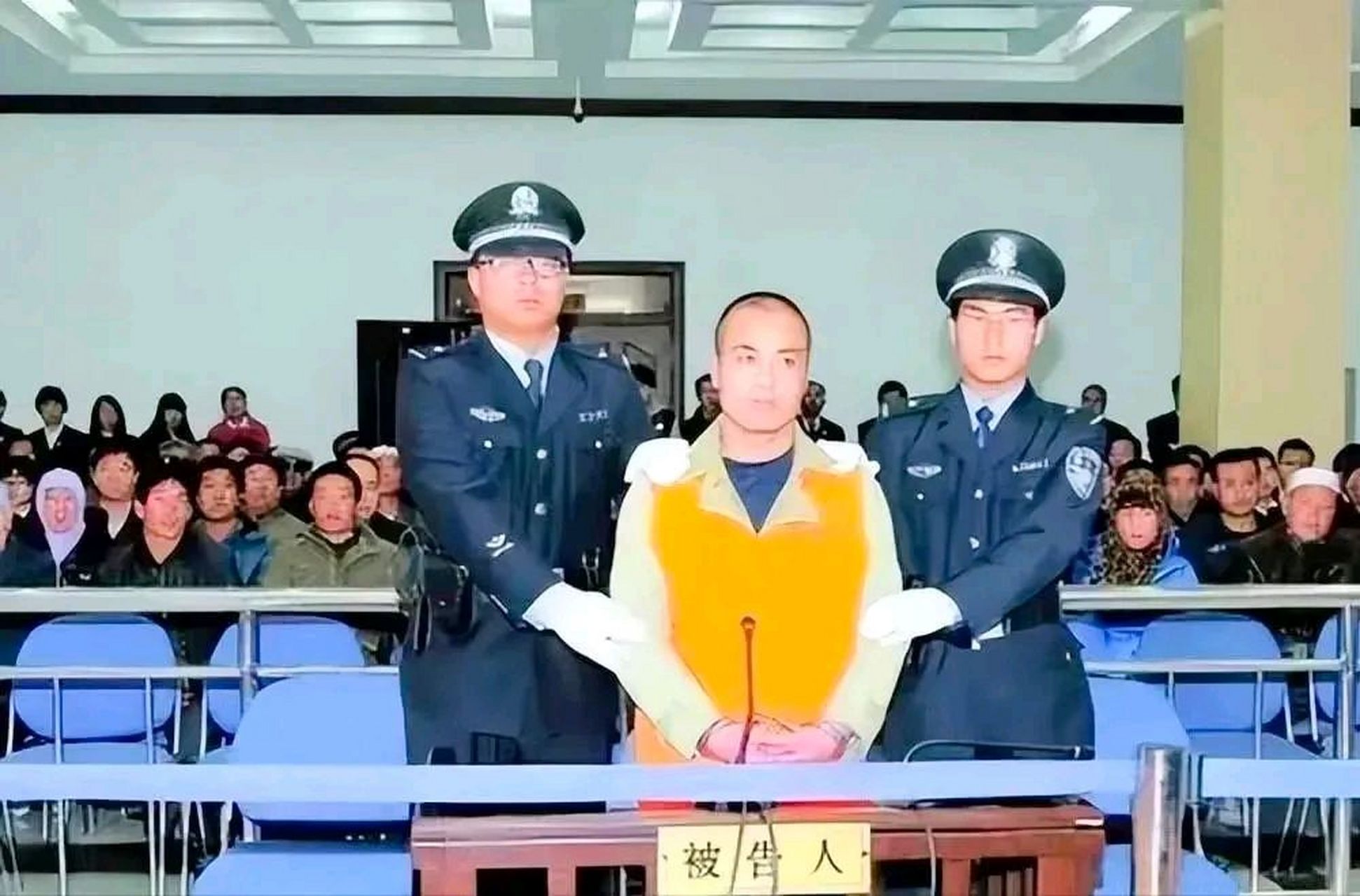 妻子被欺辱,母亲被暴打,郑永军夜袭吵架,杀的是片甲