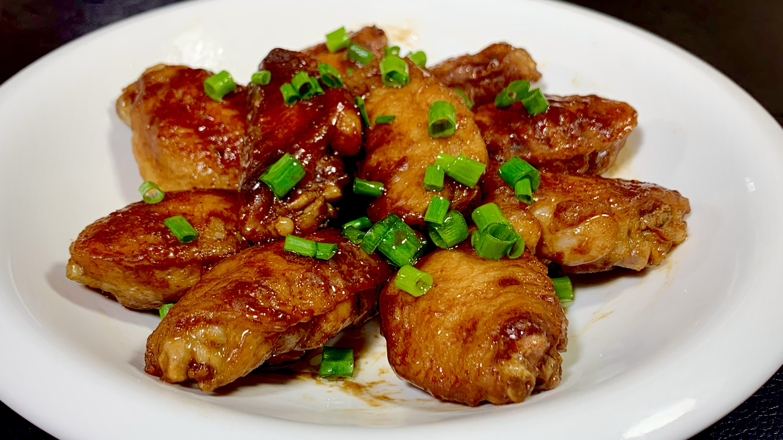 过小年大厨分享鸡翅非常好吃做法，比红烧入味比油炸的好吃，好香