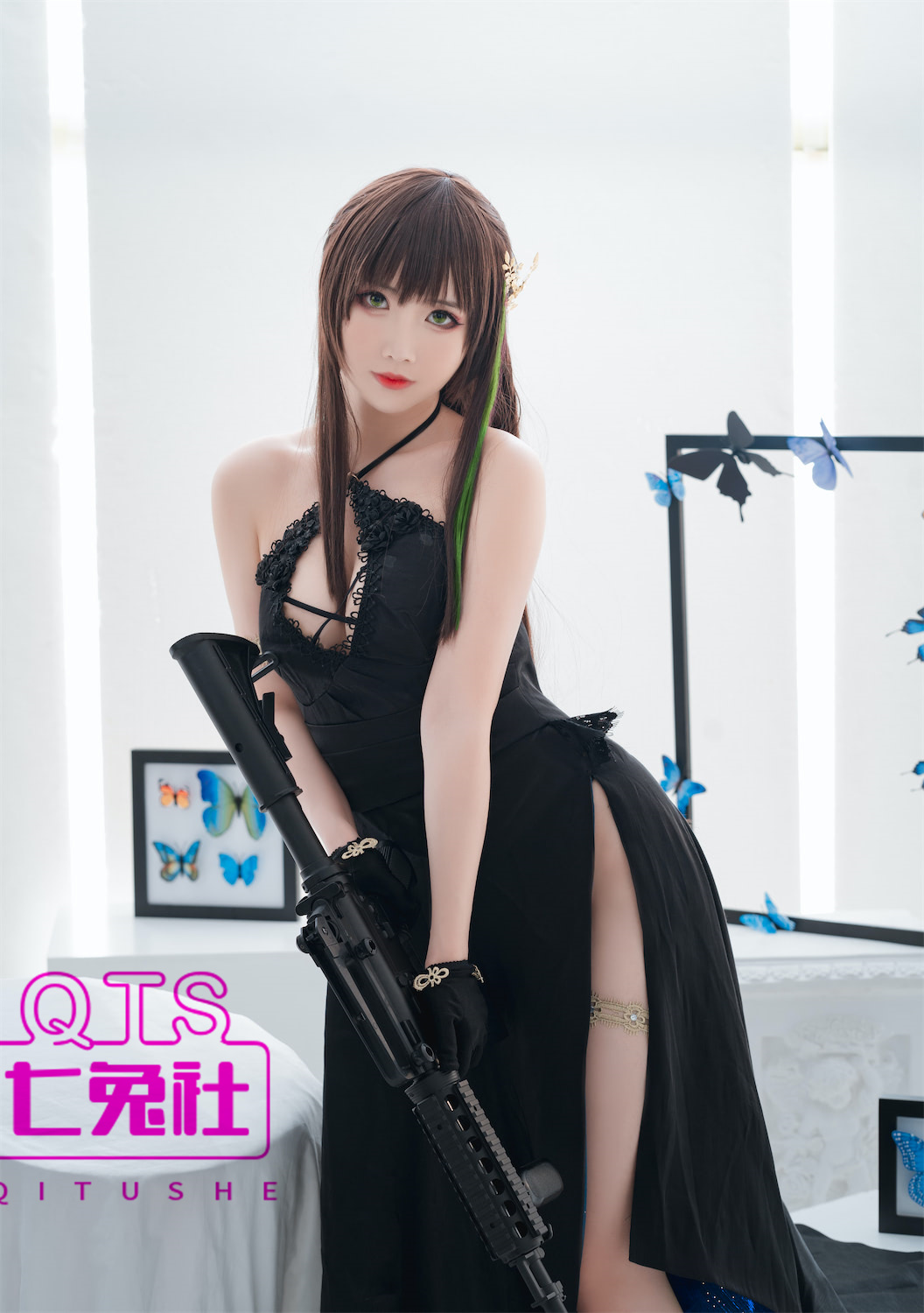 燃爆全网!Mochita面饼仙儿m4a1图片鉴赏插图2 燃爆全网!Mochita面饼仙儿m4a1图片鉴赏插图2