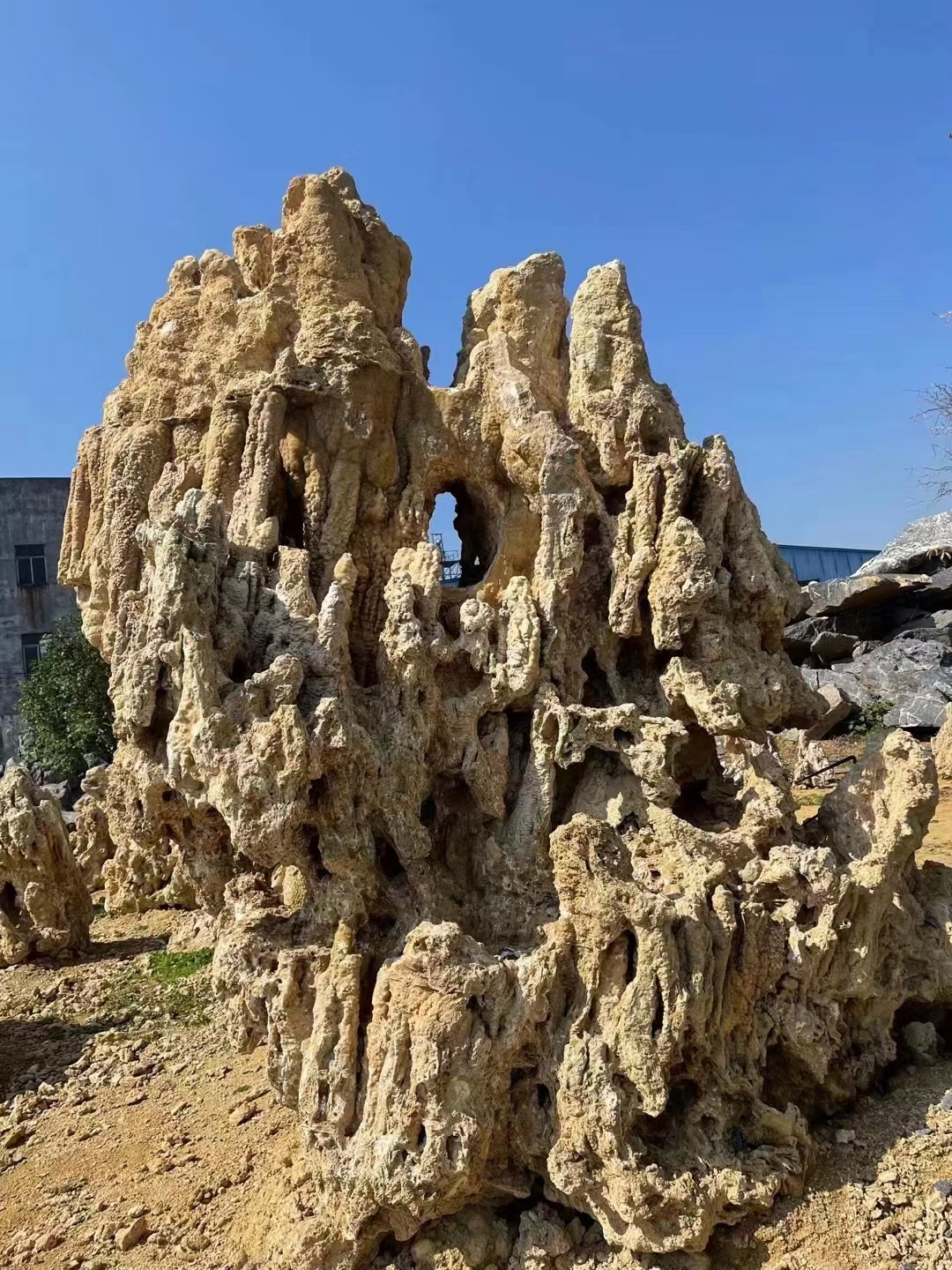 安徽池州大王洞吸水石图片