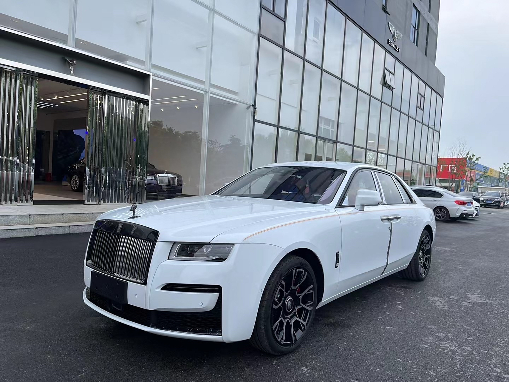 劳斯莱斯古思特bb版