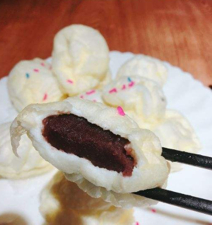 好吃的雪绵豆沙不需要跑到蛋糕店去购买,自己在家也可以做出来