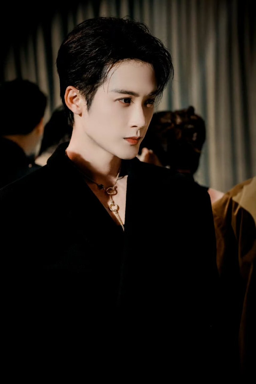 看不够,檀健次的西装根本看不够!