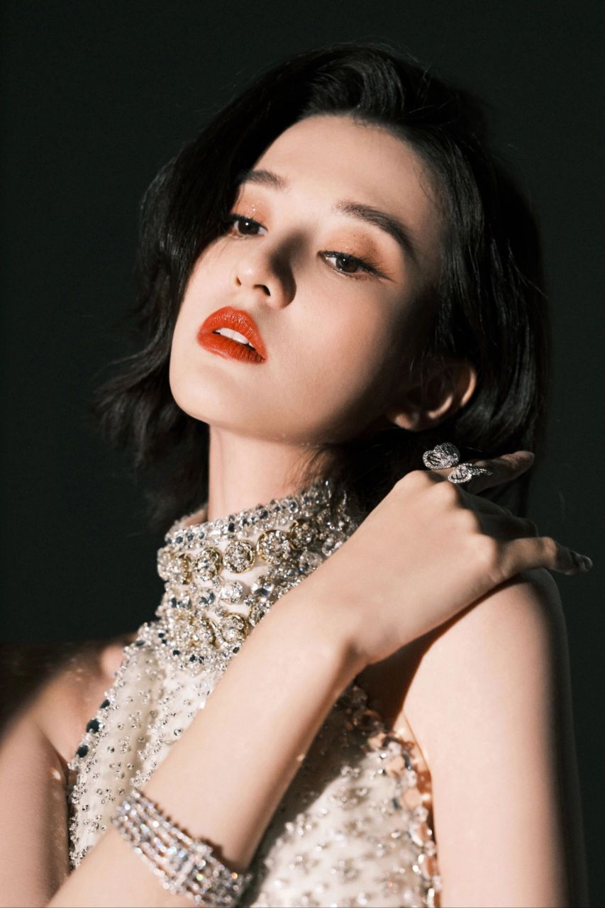 乖乖女乔欣,越来越有御姐范儿了|||可是出演欢乐颂的原因 印象里 乔欣