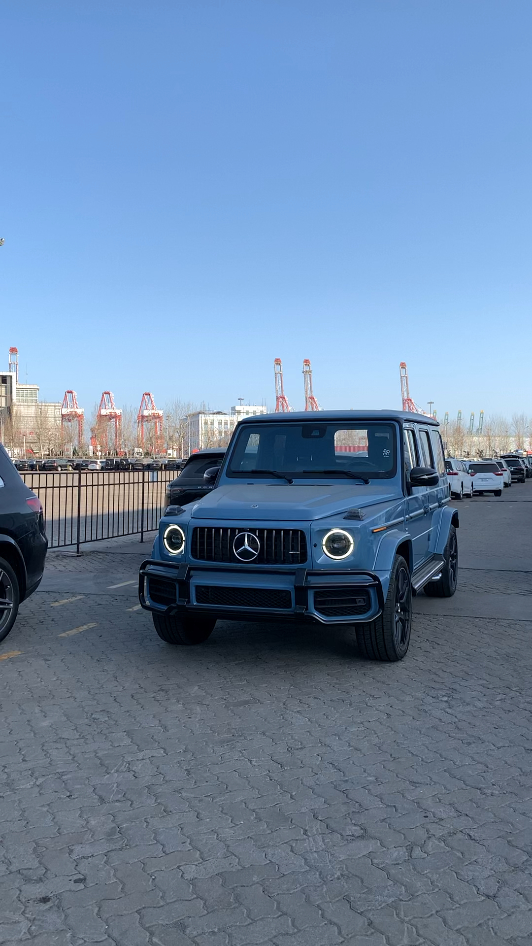 奔驰g63配色中国蓝你爱了吗?-度小视