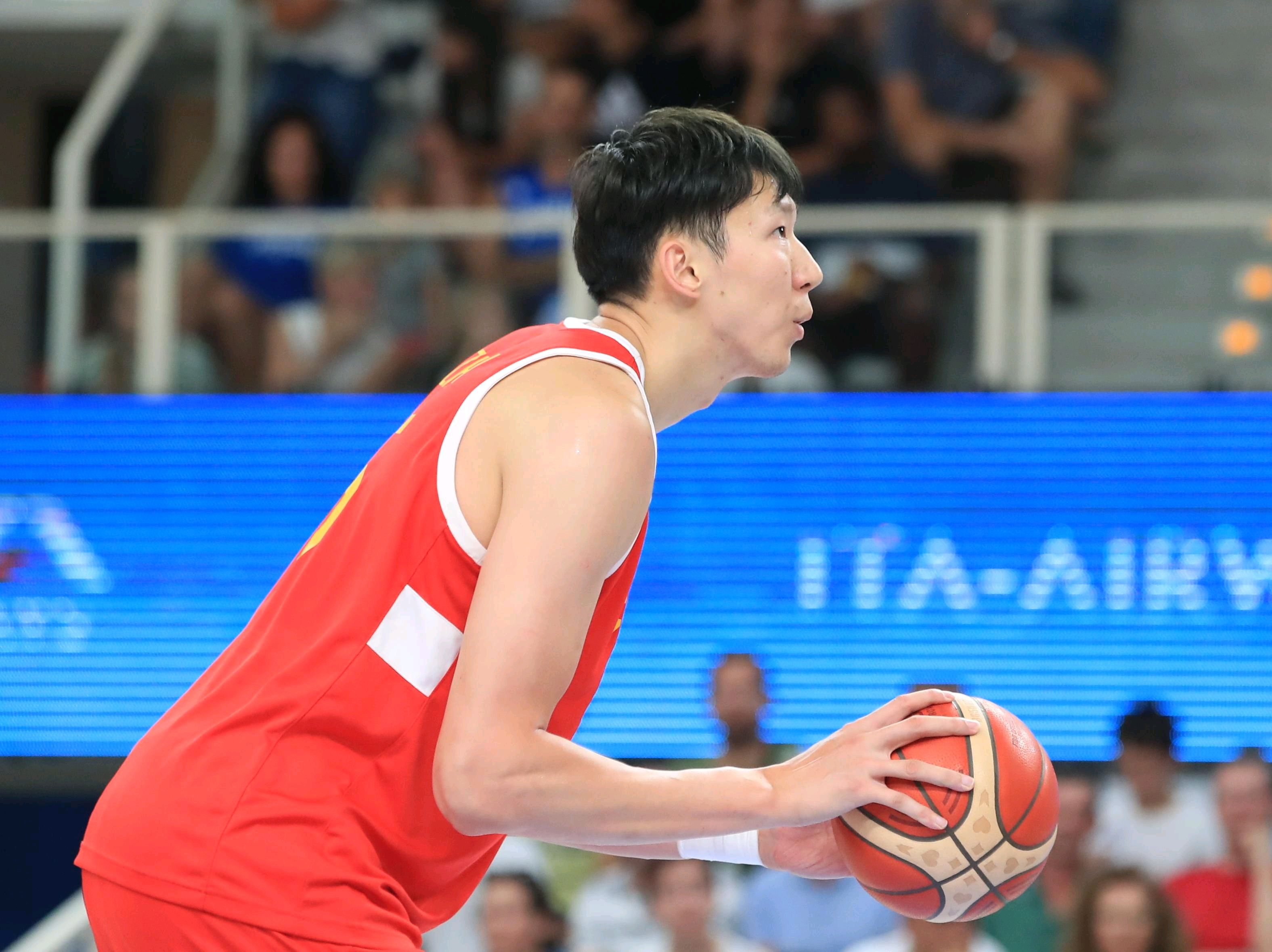 同样是d类合同,为什么周琦只签一年而赵睿要签三年?