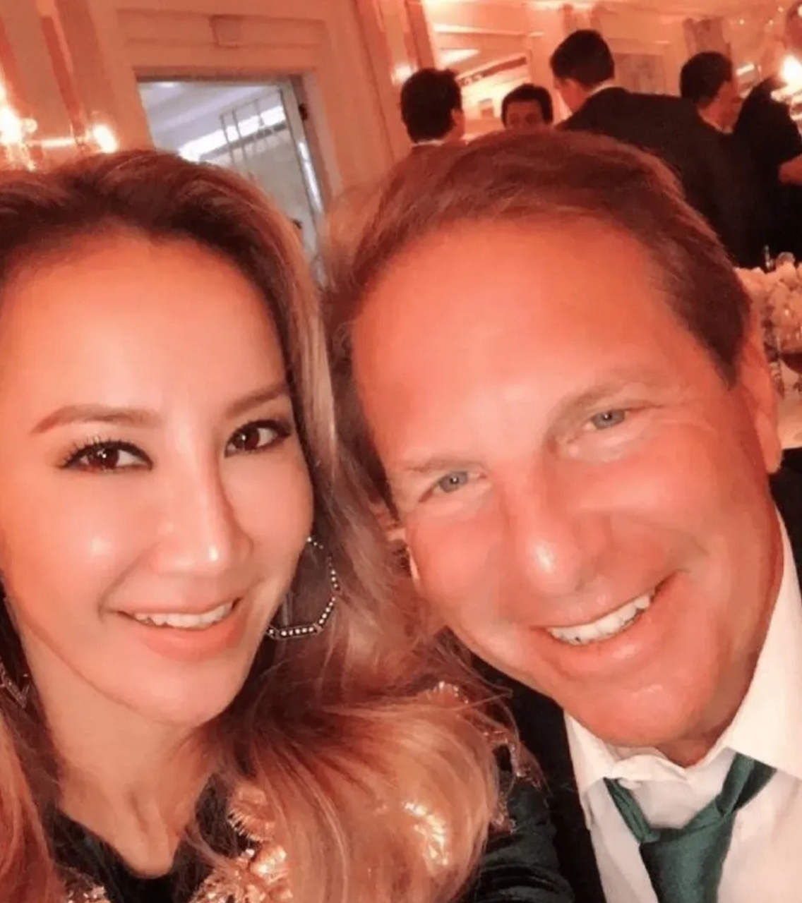 看到李玟的消息,我其实更加担心萧亚轩!毕竟我也是听她的歌长大的!